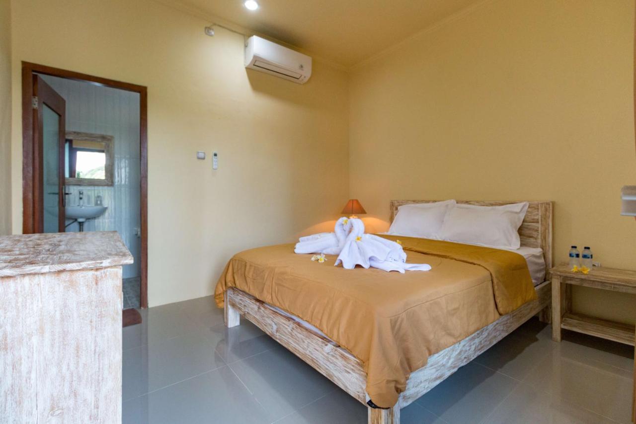 Dicky Guest House 2 Batu Bolong Canggu Екстериор снимка