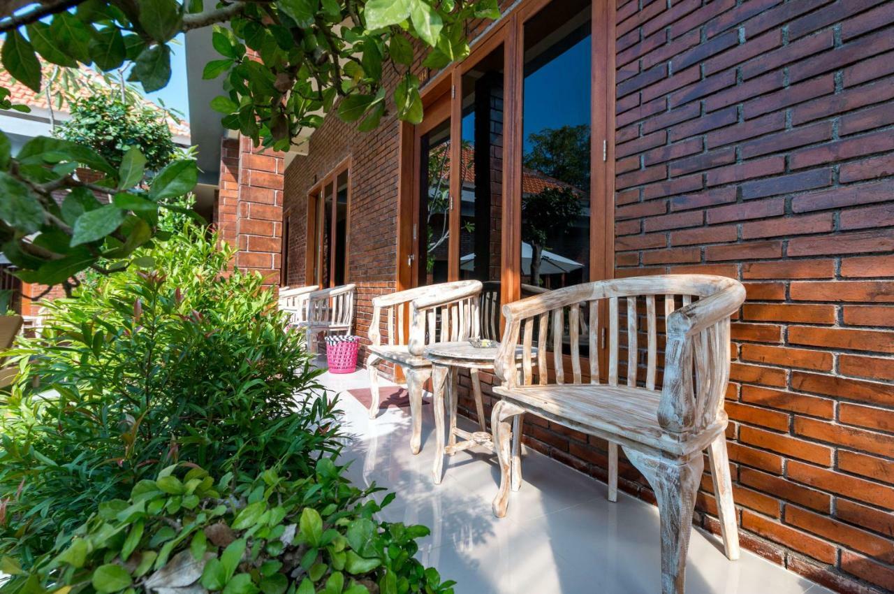 Dicky Guest House 2 Batu Bolong Canggu Екстериор снимка